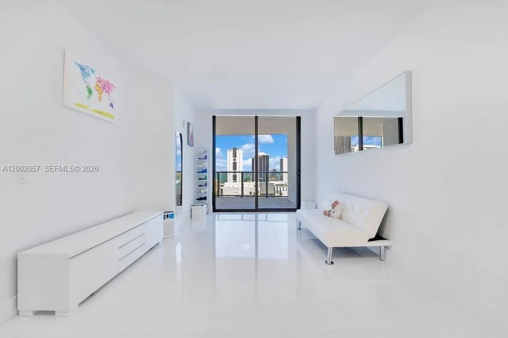 1600 NE 1st Ave # 1601, Miami FL 33132