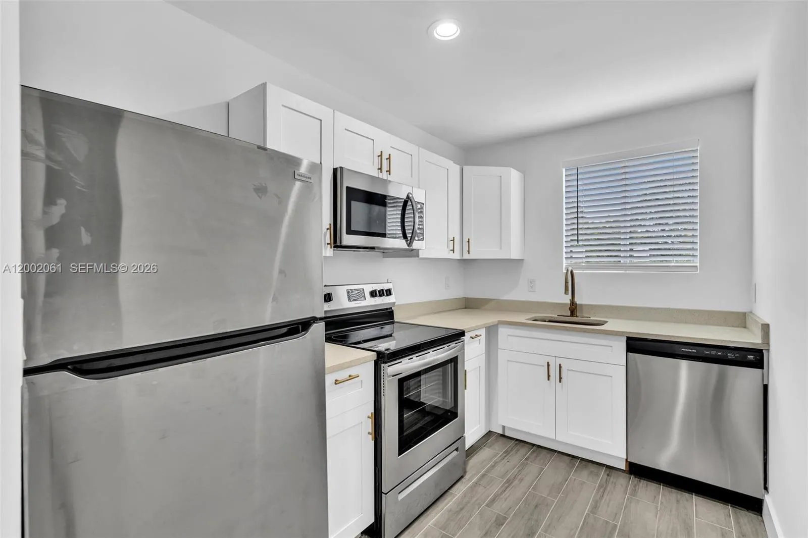 584 NW 35th St # 3, Miami FL 33127