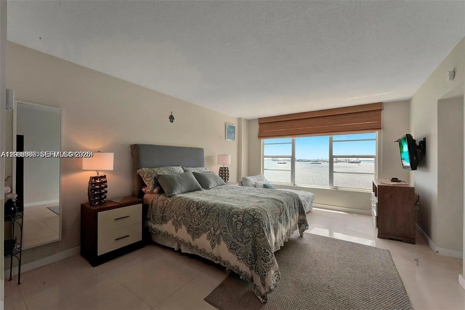 11111 Biscayne Blvd # 18E, Miami FL 33181