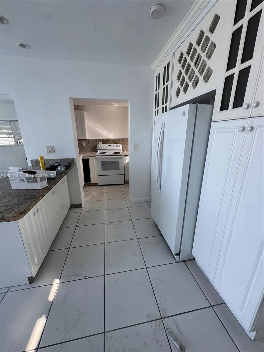 10281 E Bay Harbor Dr # C3, Bay Harbor Islands FL 33154