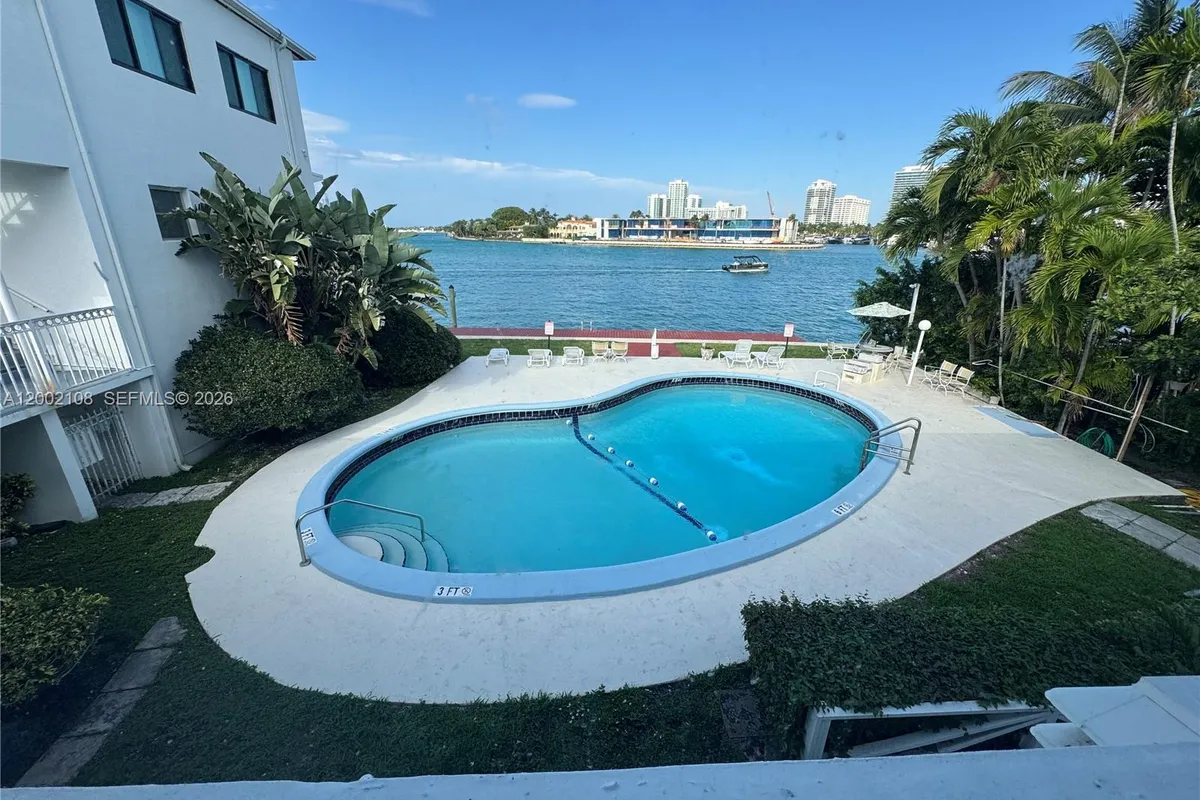 10281 E Bay Harbor Dr # C2, Bay Harbor Islands FL 33154