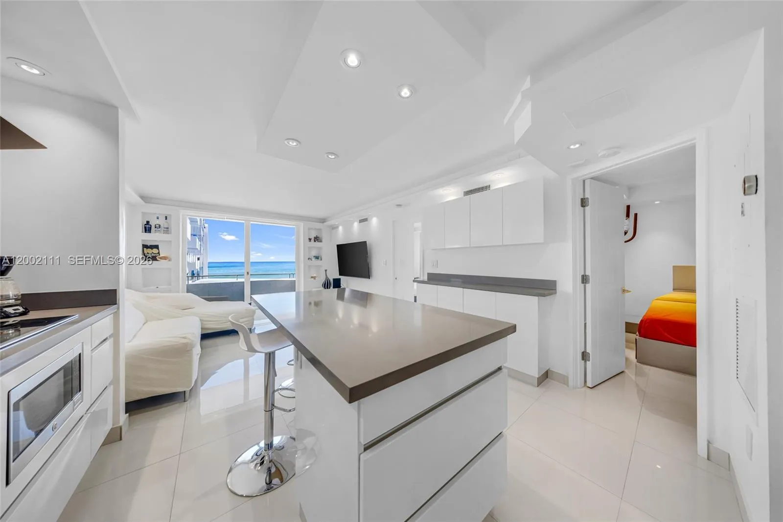 465 Ocean Dr # 906, Miami Beach FL 33139