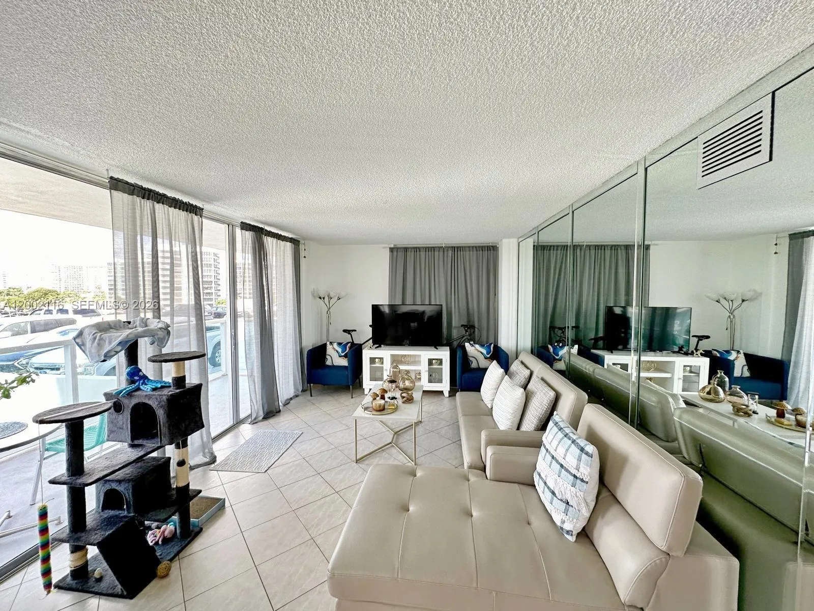 3800 S Ocean Dr # 305, Hollywood FL 33019