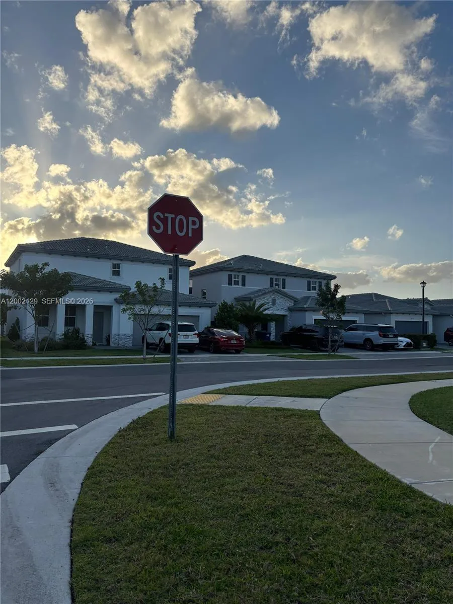 16144 SW 148th Pl, Miami FL 33187