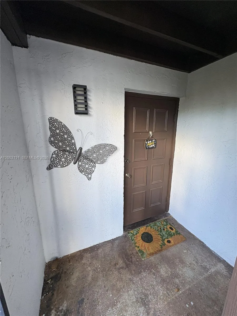 6530 Kendale Lakes Dr # 1303, Miami FL 33183