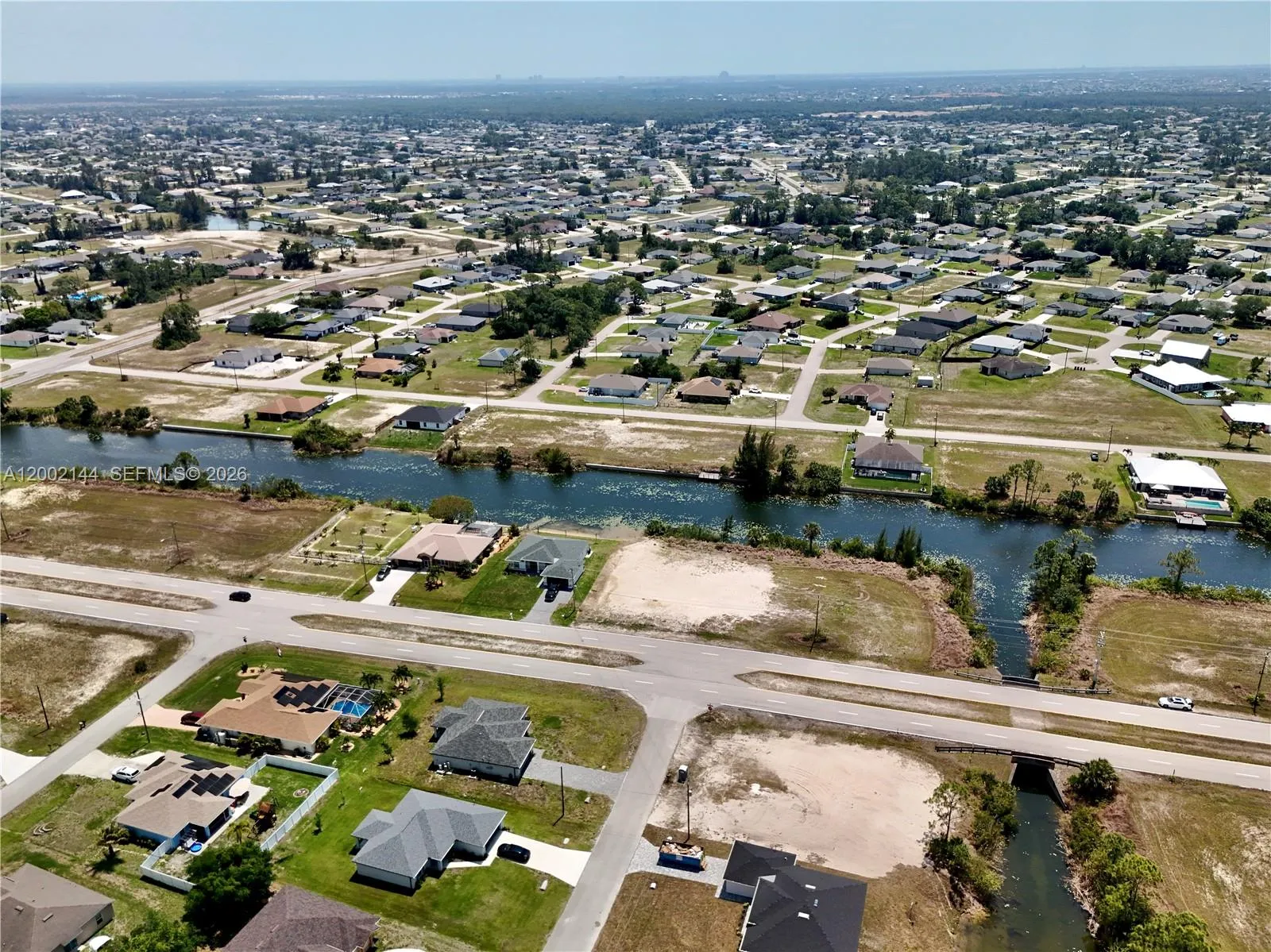 900 VOGIANTZIS PKWY, Cape Coral FL 33909