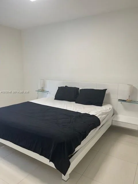 185 SE 14th Ter # 913, Miami FL 33131