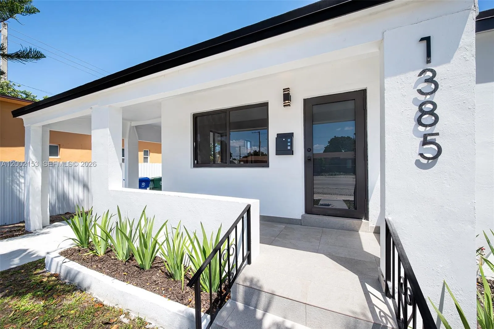 1385 NW 28th St, Miami FL 33142