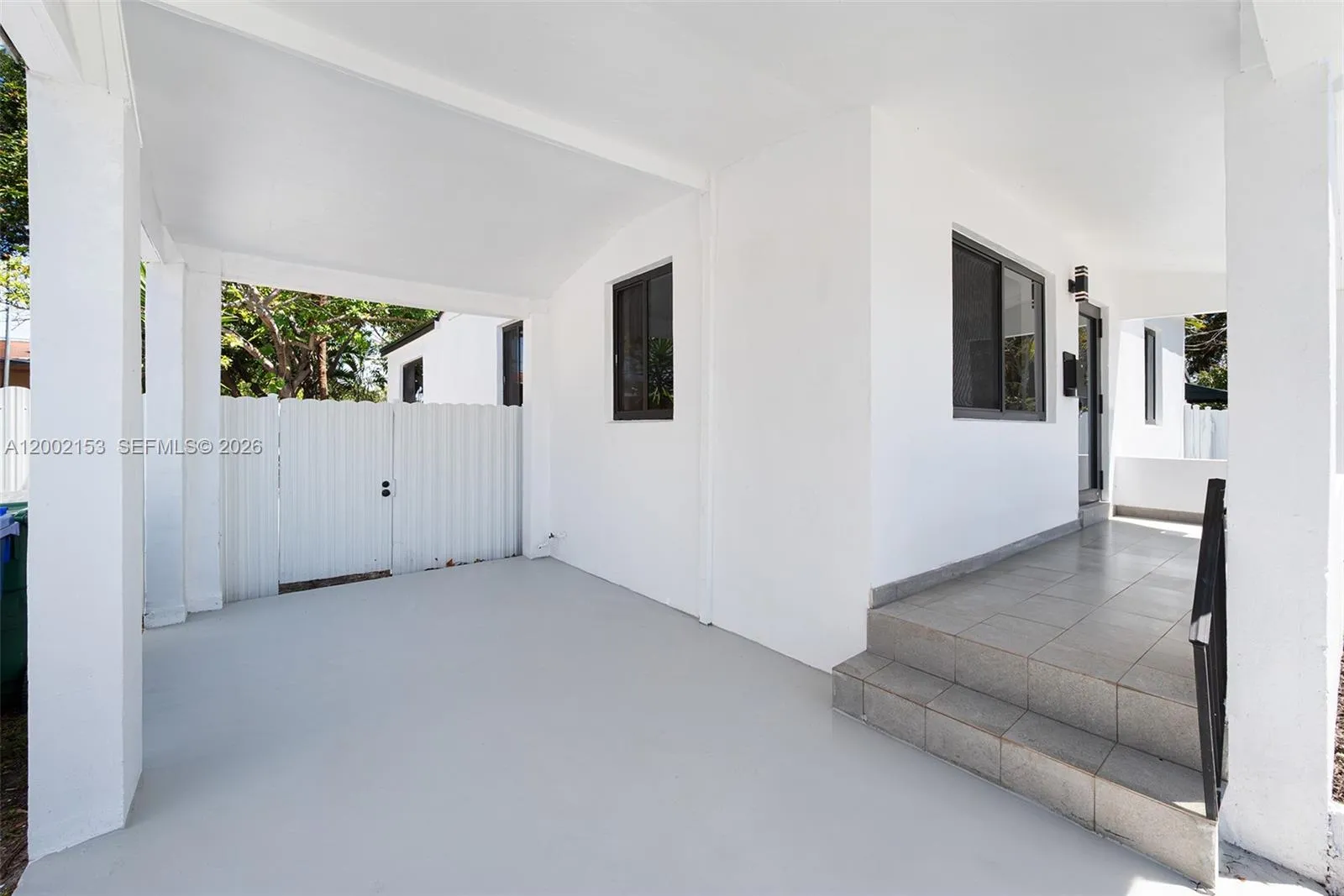 1385 NW 28th St, Miami FL 33142