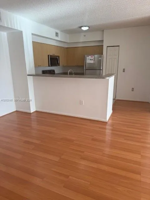 8070 N Nob Hill Rd # 205, Tamarac FL 33321