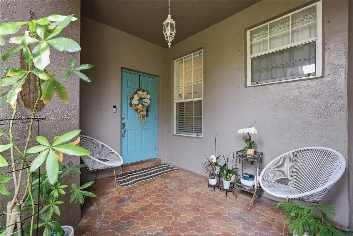 7600 S Aragon Blvd # 1, Sunrise FL 33322