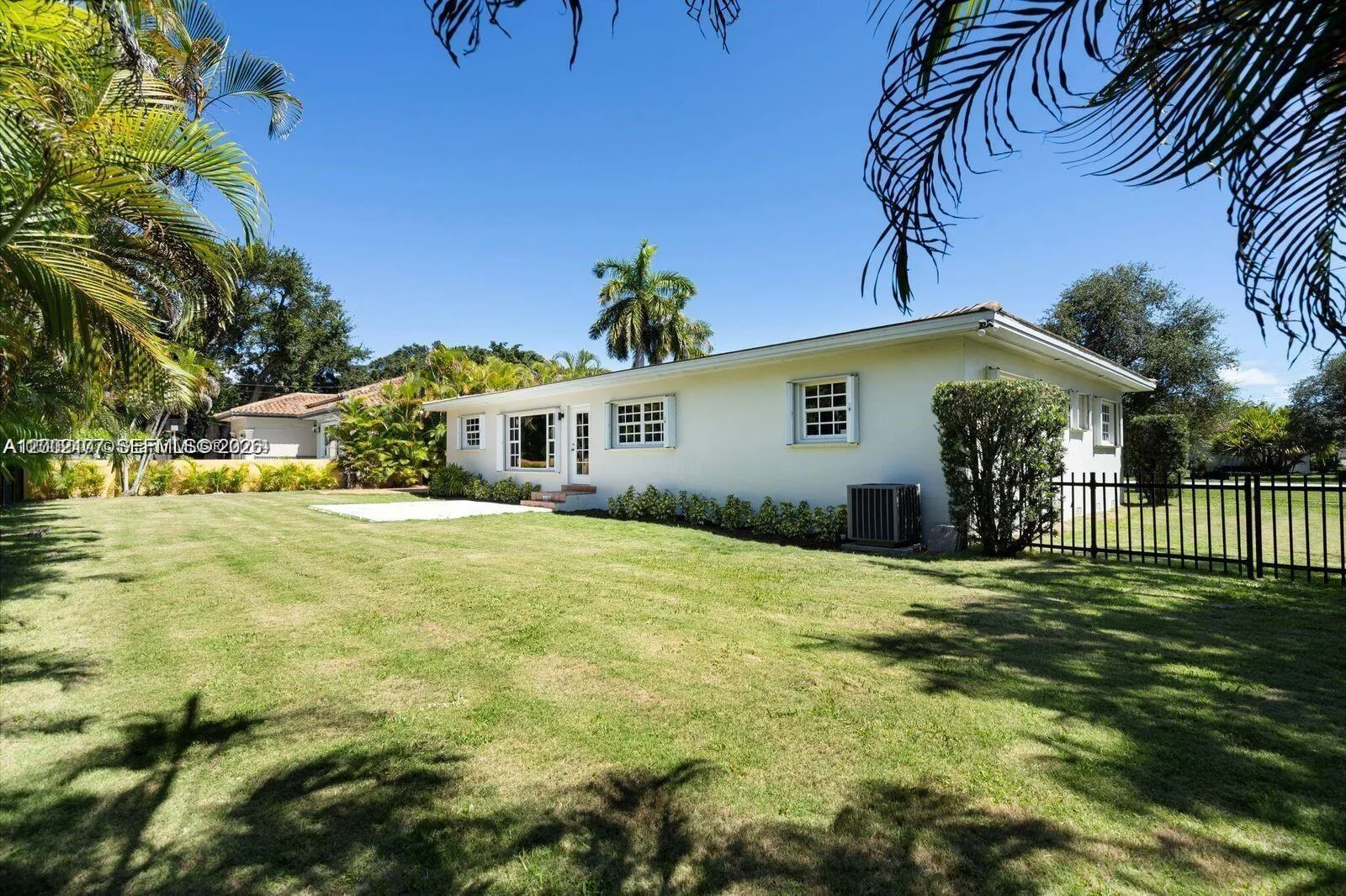 4930 Riviera Dr # 0, Coral Gables FL 33146