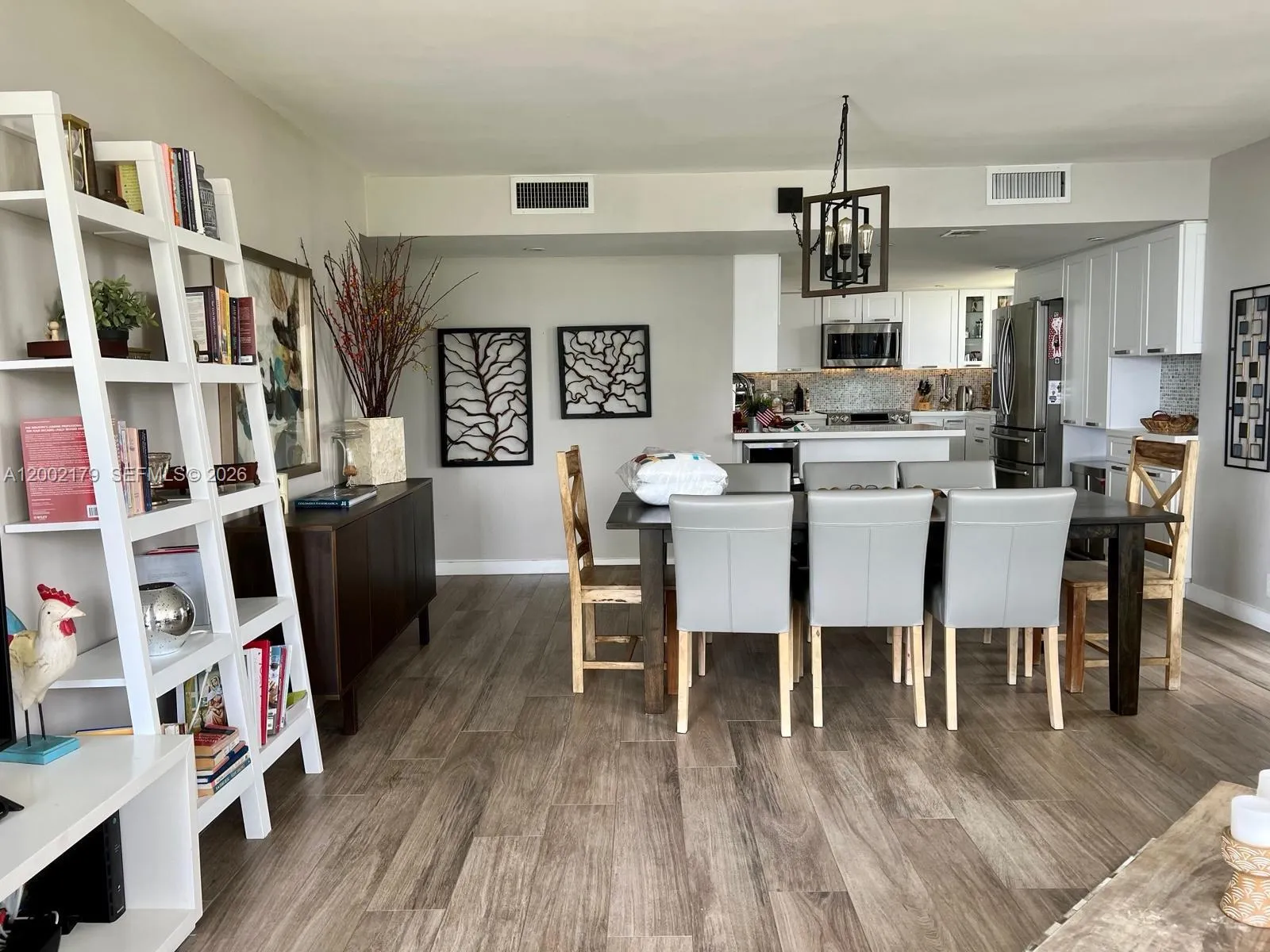 1901 Brickell Ave # B1809, Miami FL 33129