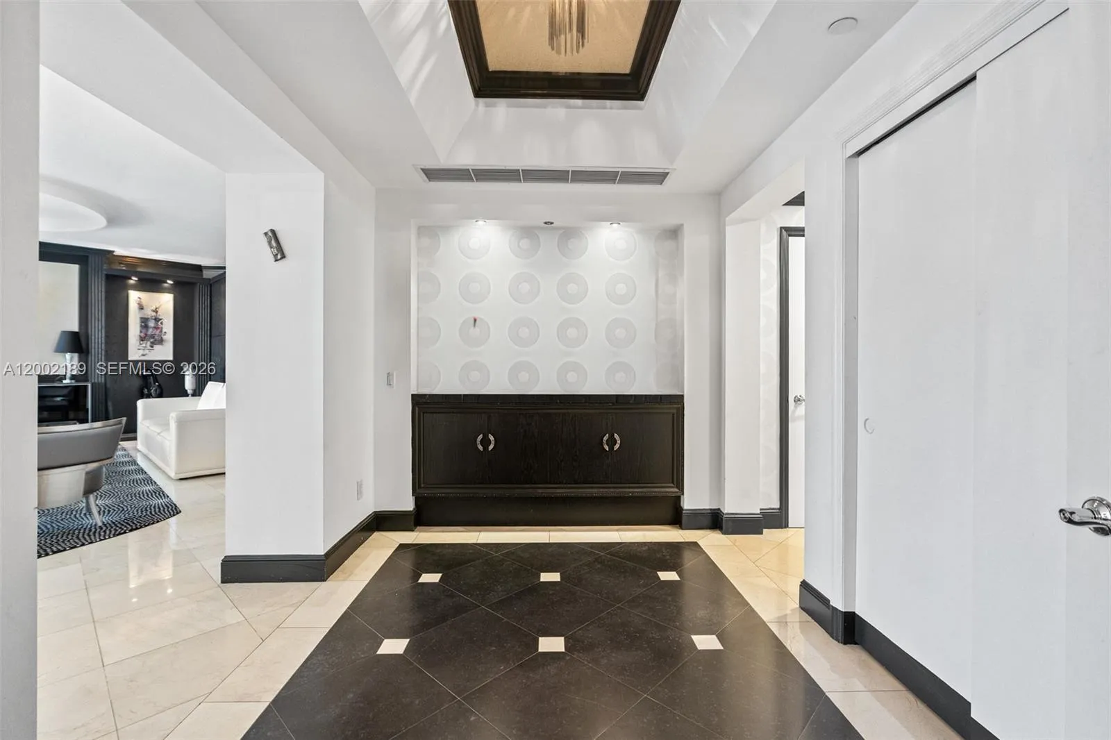 21050 Point Pl # 403, Aventura FL 33180