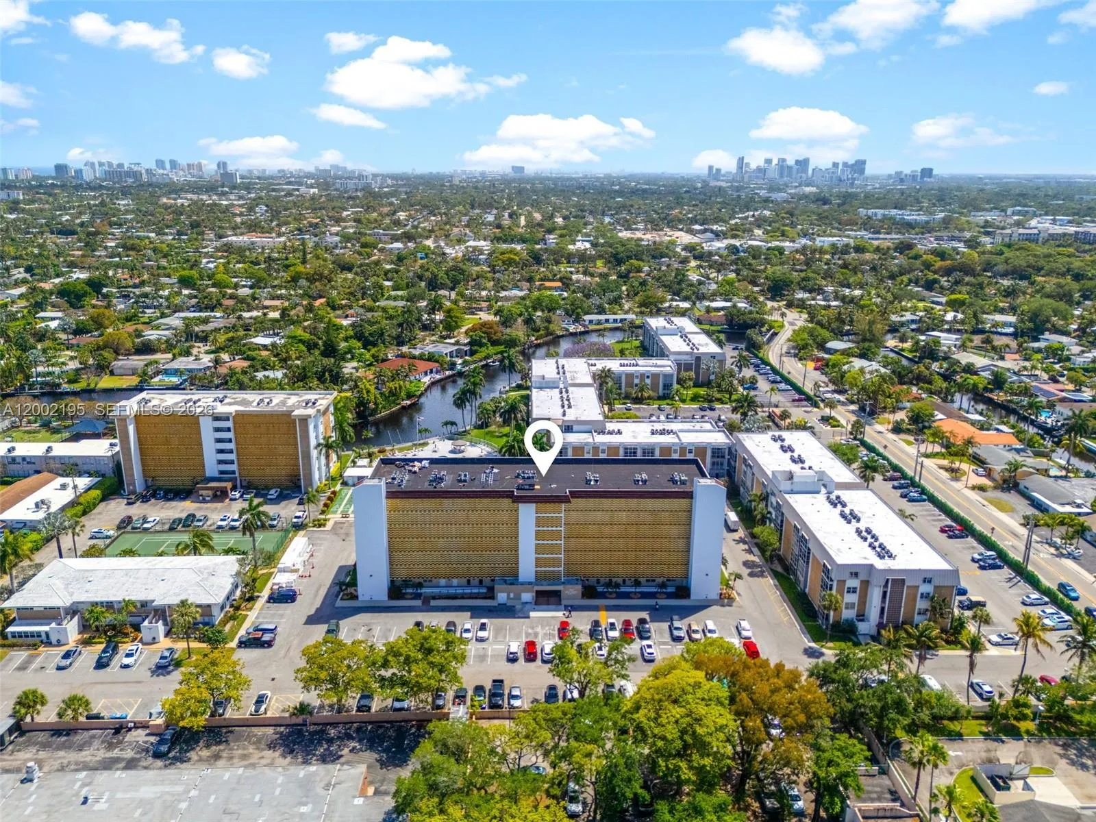 3050 NE 16th Ave # 605, Oakland Park FL 33334