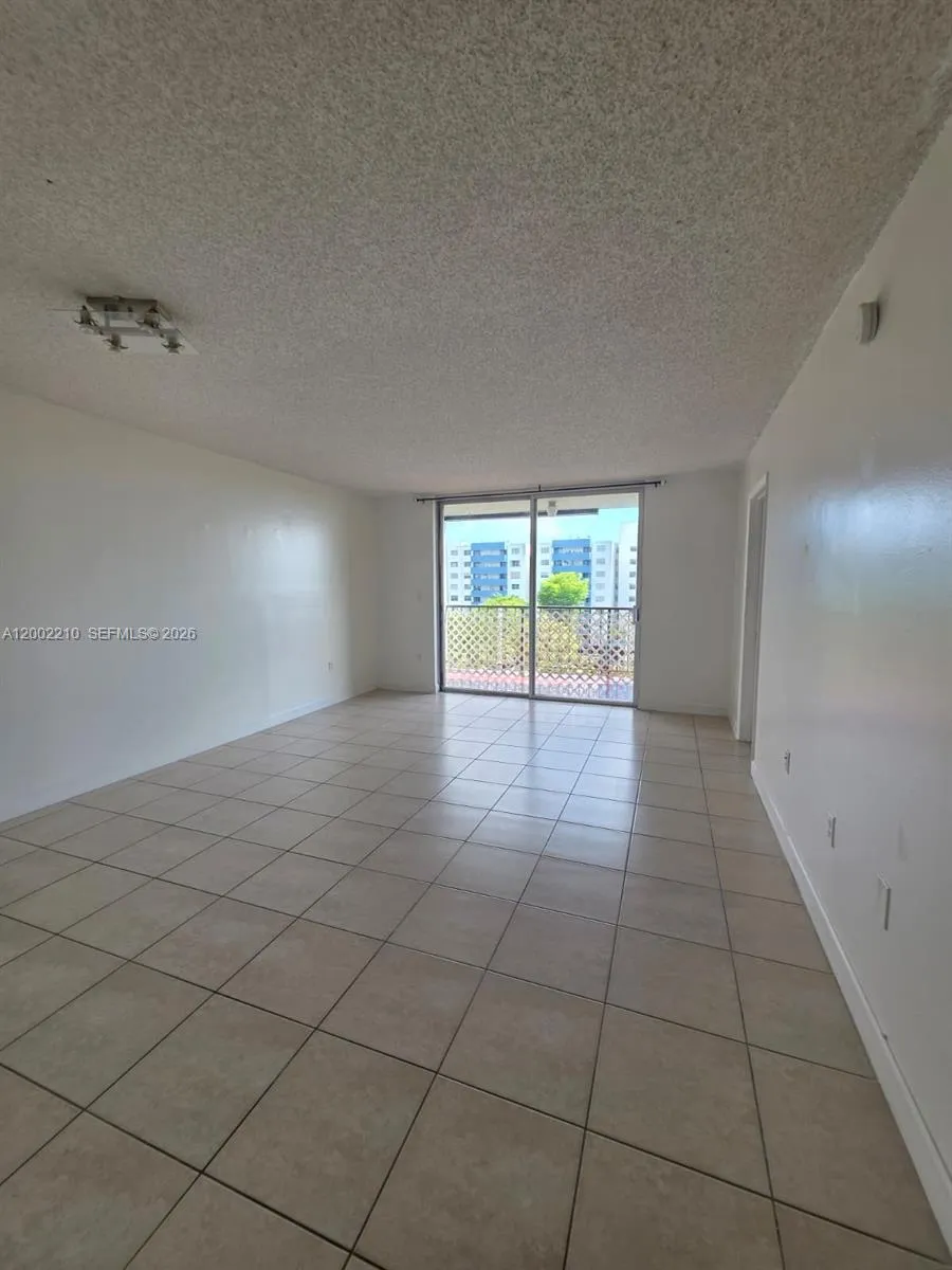 5055 NW 7th St # 602, Miami FL 33126