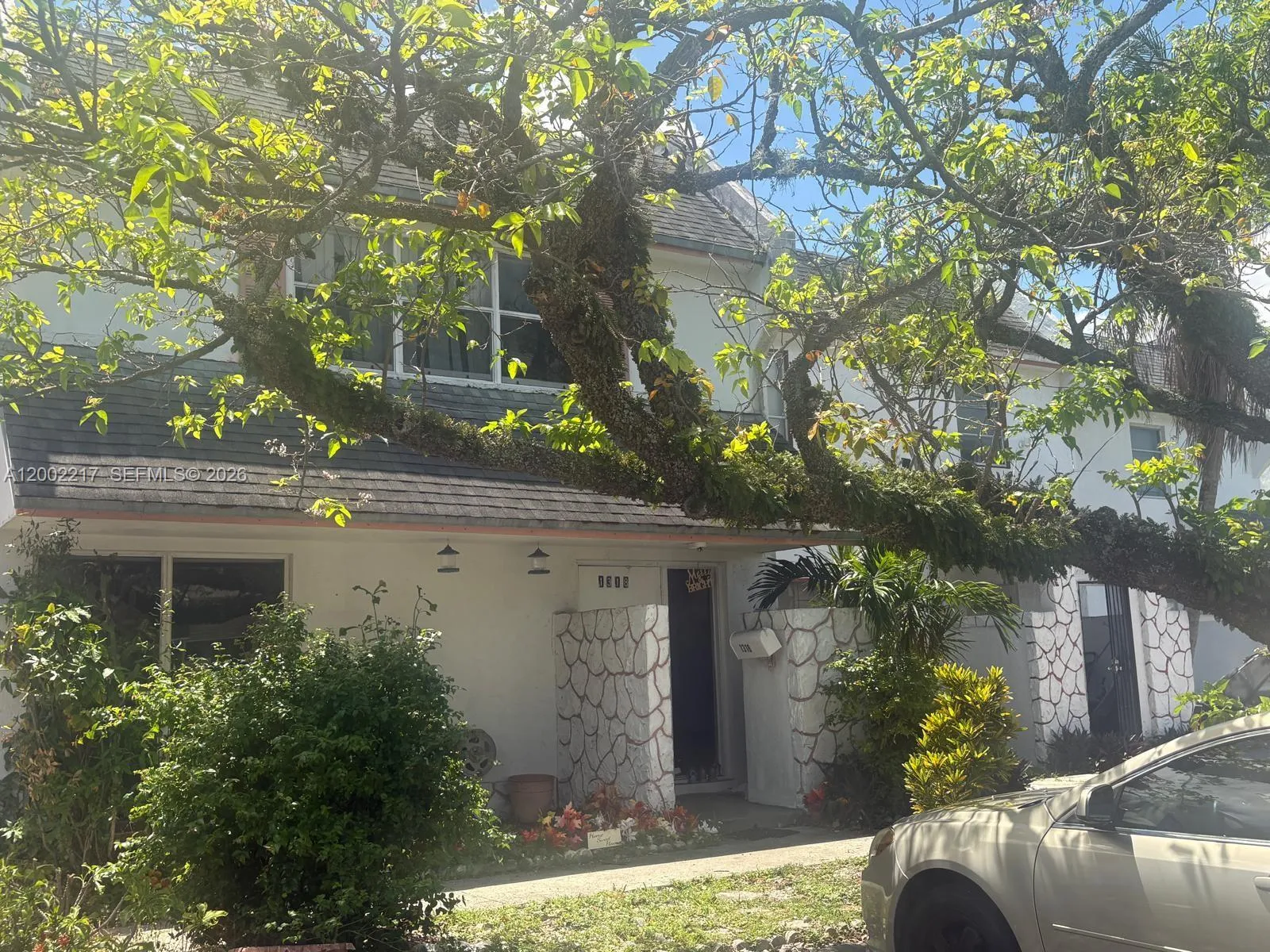 1318 Silverado Dr, North Lauderdale FL 33068