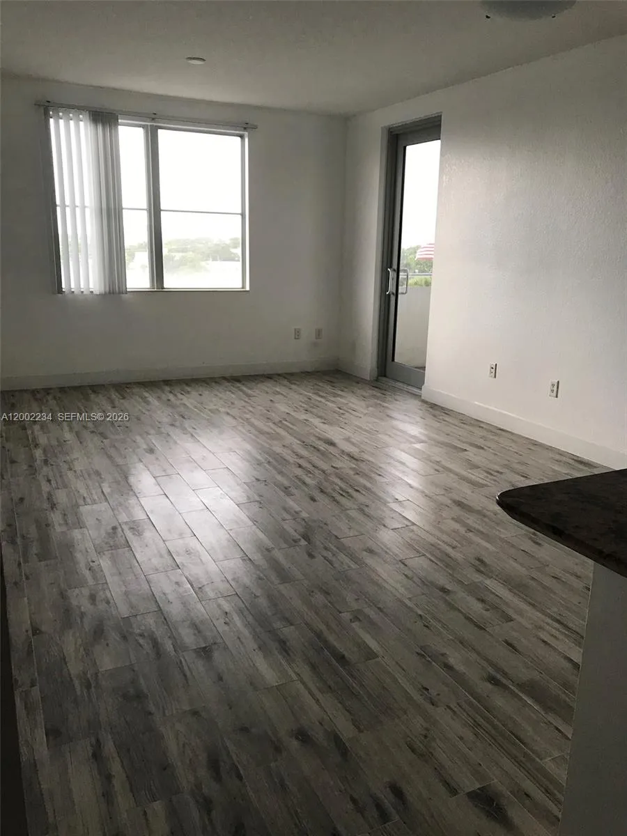 1830 Radius Dr # 407, Hollywood FL 33020