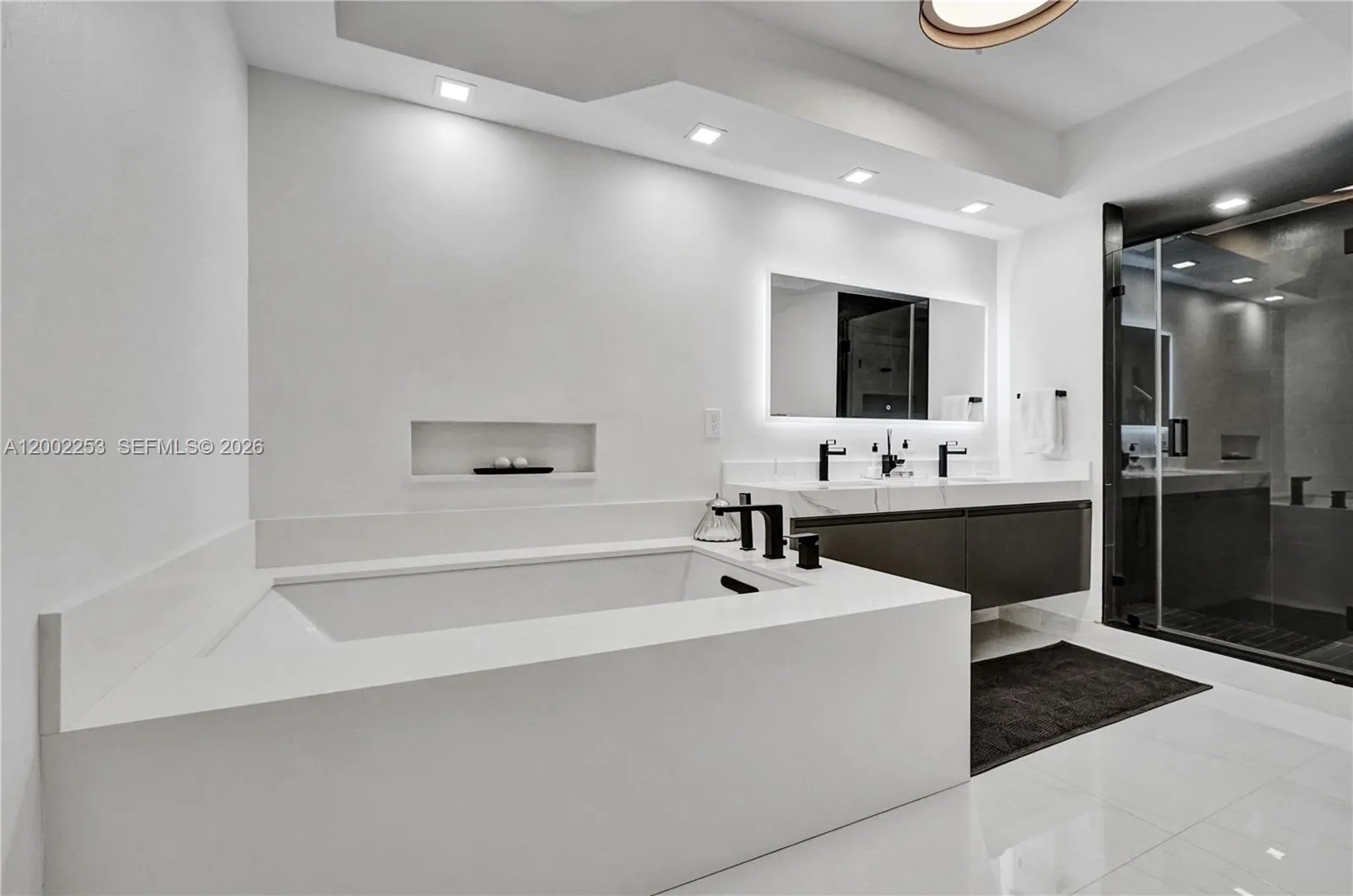 20281 E Country Club Dr # 1503, Aventura FL 33180