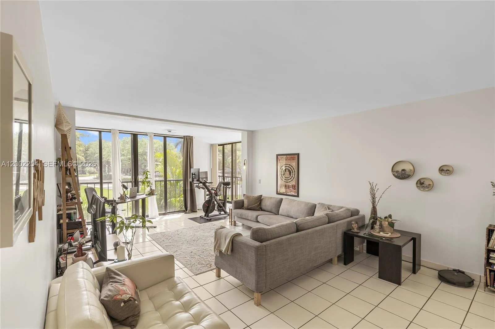 16175 Golf Club Rd # 212, Weston FL 33326