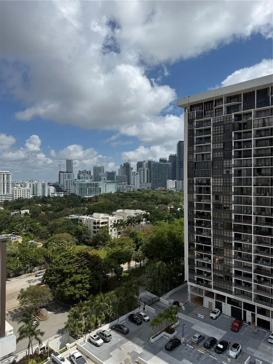 1915 Brickell Ave # C1404, Miami FL 33129