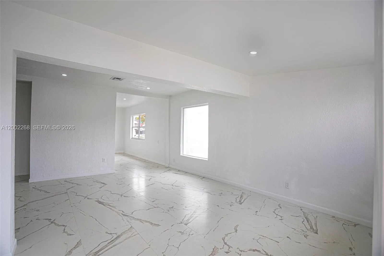 988 NW 10th St # 1, Hallandale Beach FL 33009