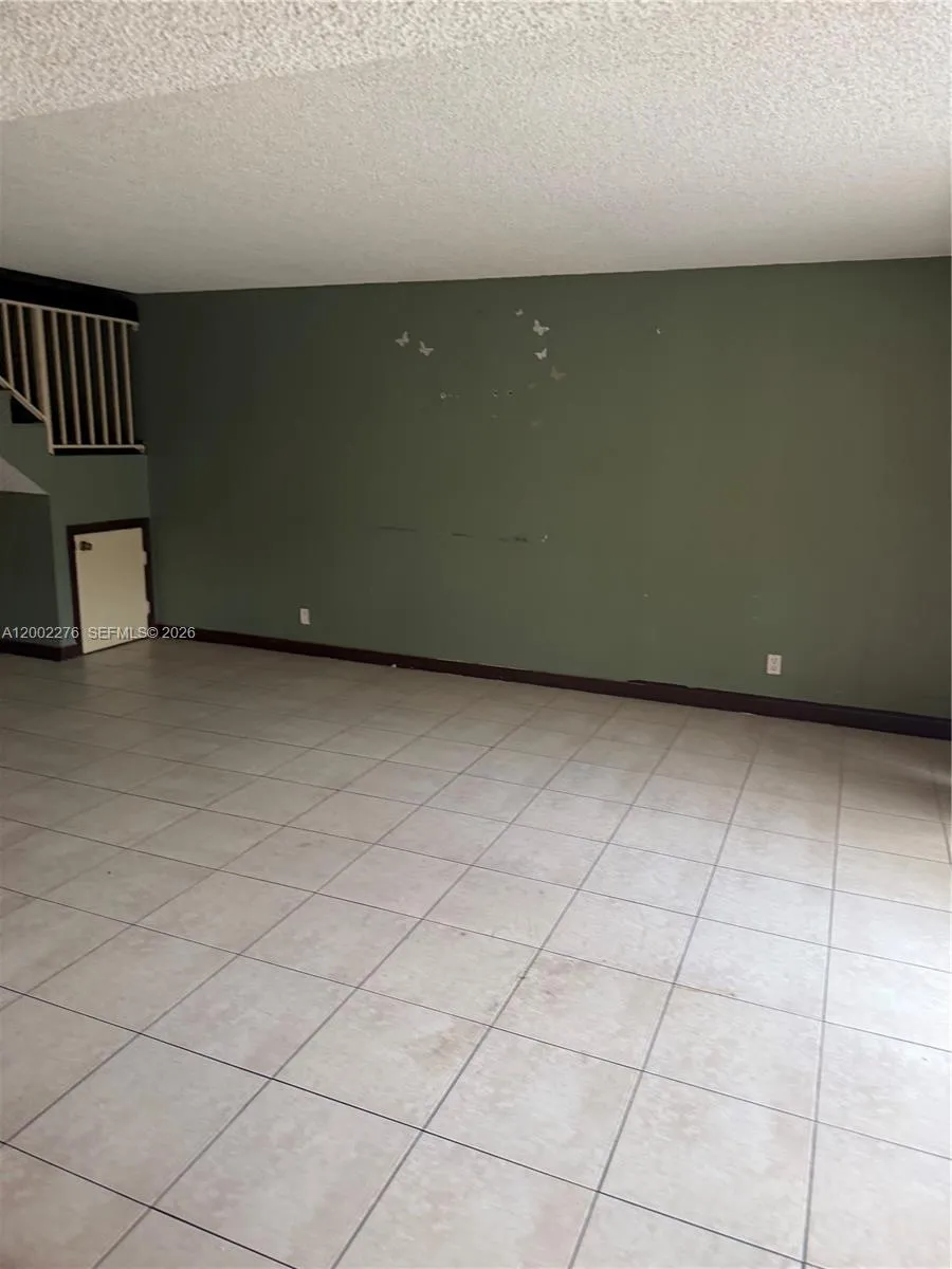 8024 NW 27th Ct, Sunrise FL 33322