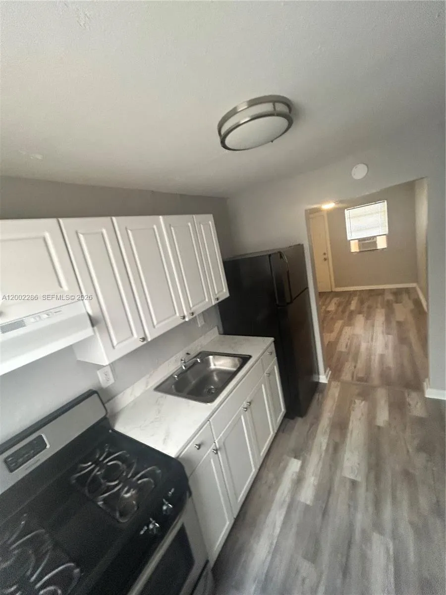 161 NW 15th St # 3, Miami FL 33136