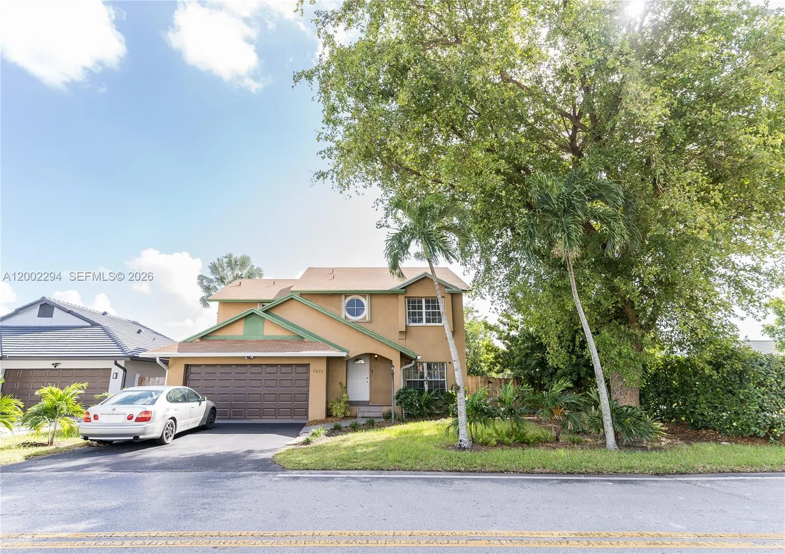 7876 NW 189th St, Hialeah FL 33015