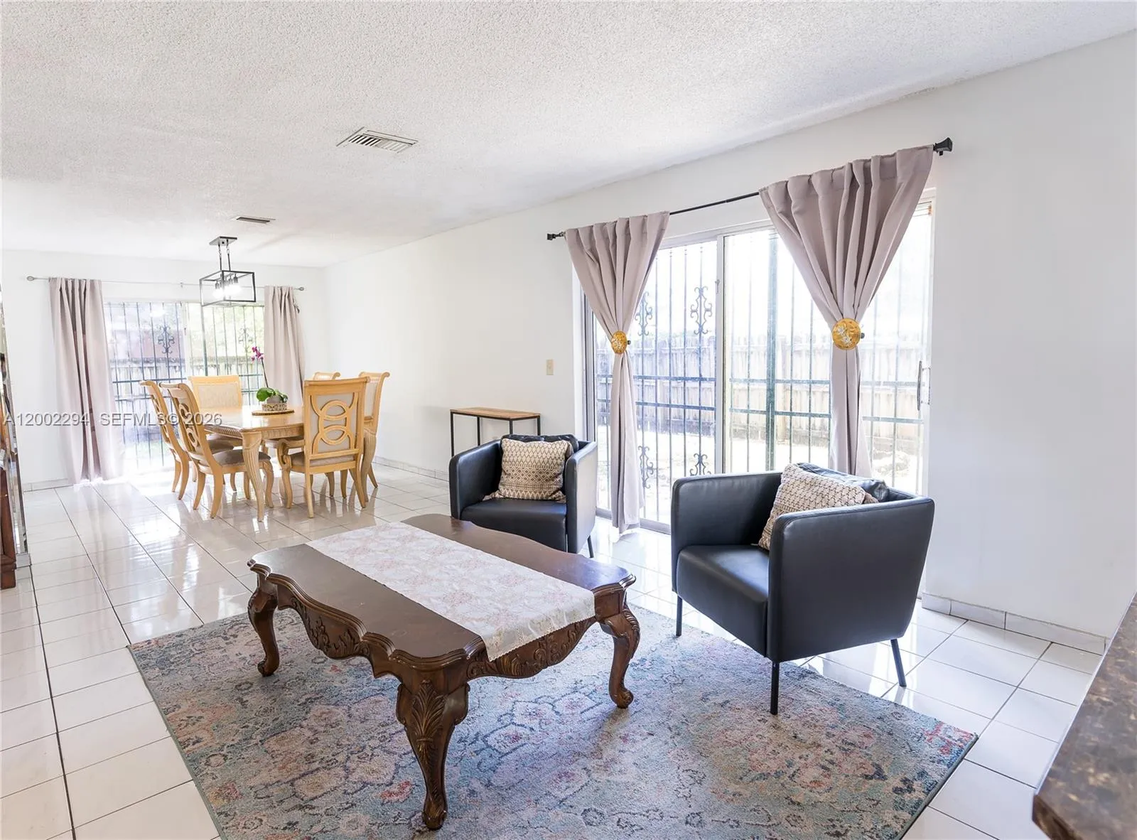 7876 NW 189th St, Hialeah FL 33015