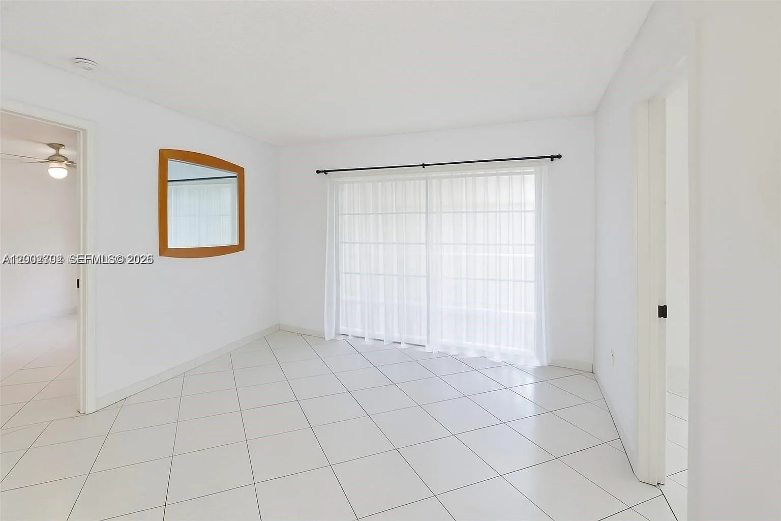 2600 Collins Ave # 405, Miami Beach FL 33140