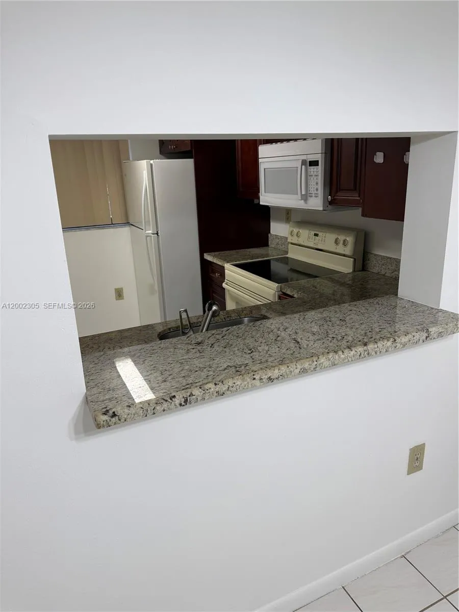 10975 SW 107th ST. # 202, Kendall FL 33176