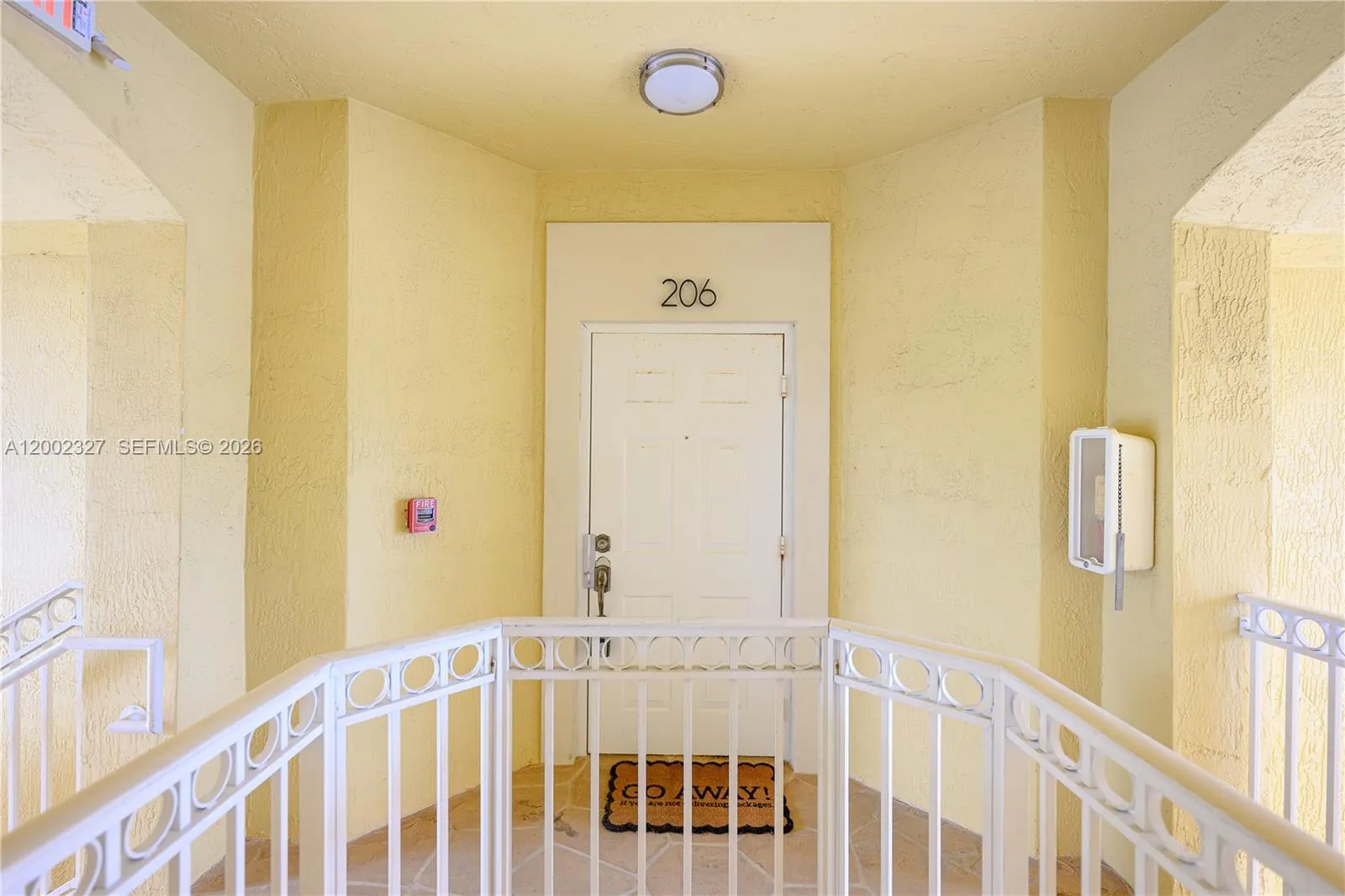 8964 W Flagler St # 206, Miami FL 33174