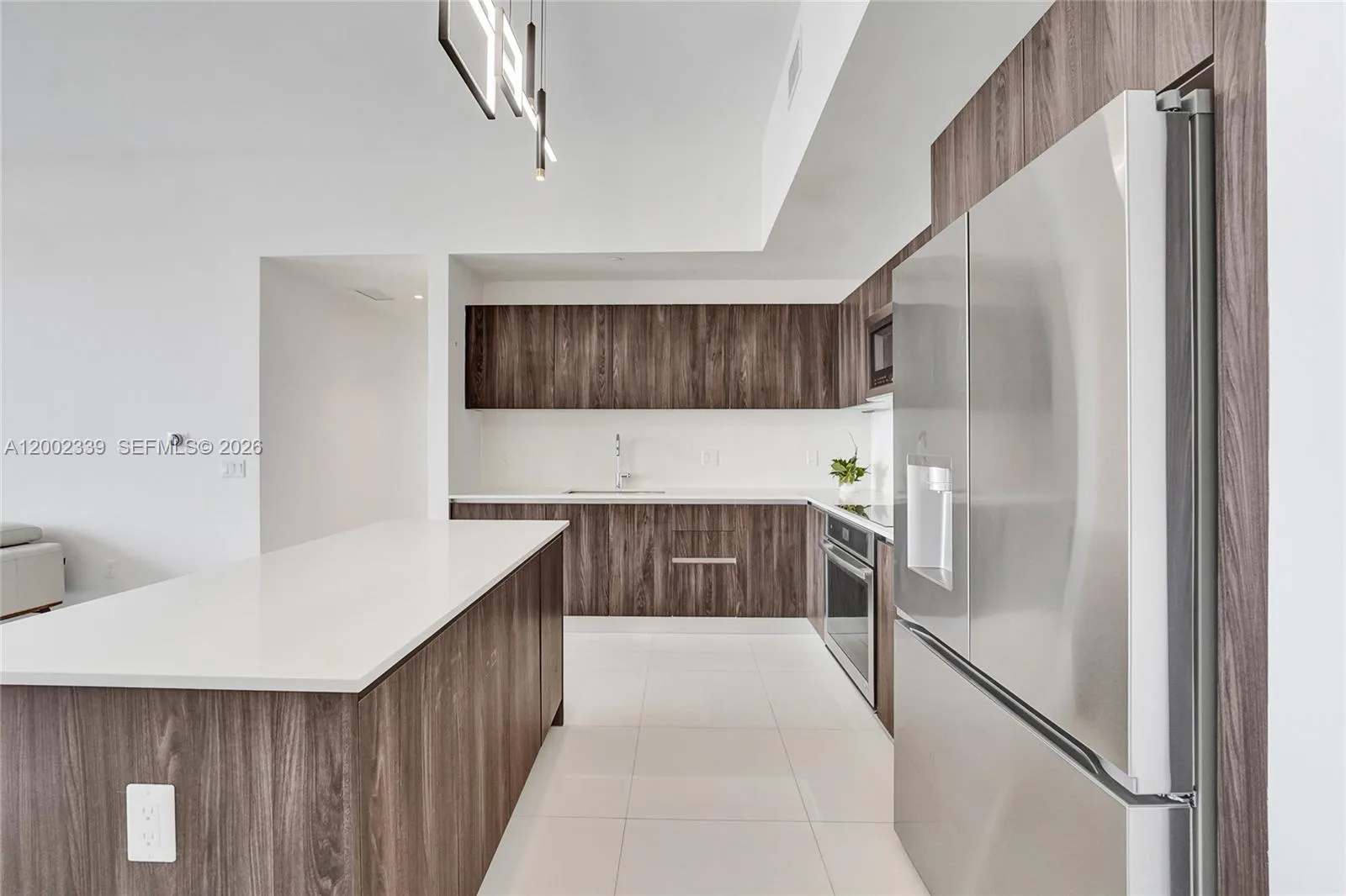 2960 NE 207th St # 1205, Aventura FL 33180