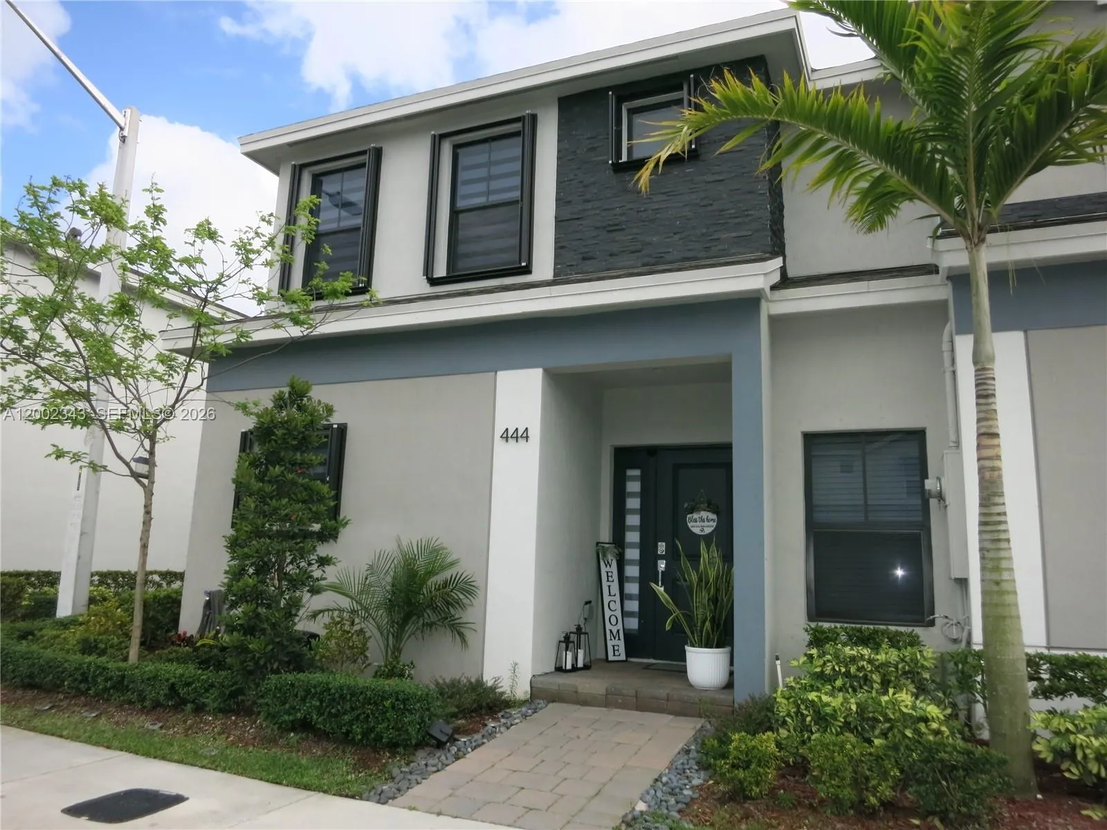 444 NE 1st Dr, Florida City FL 33034