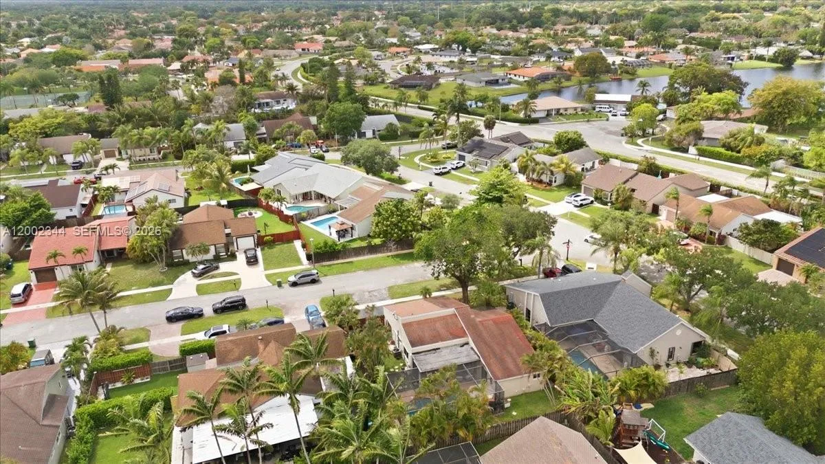 500 SW 167th Ter, Weston FL 33326