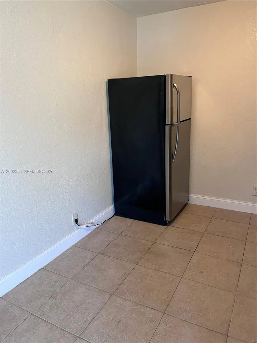 109 NW 14th Way # 2, Dania Beach FL 33004