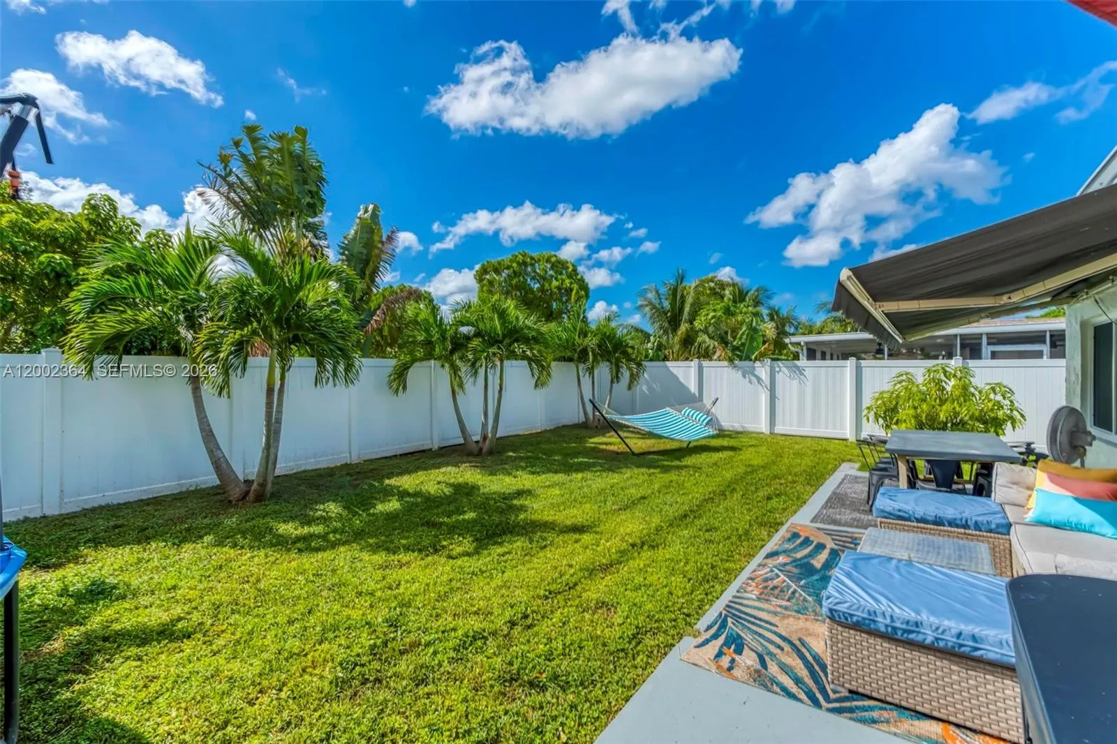 9212 NW 81st Pl, Tamarac FL 33321