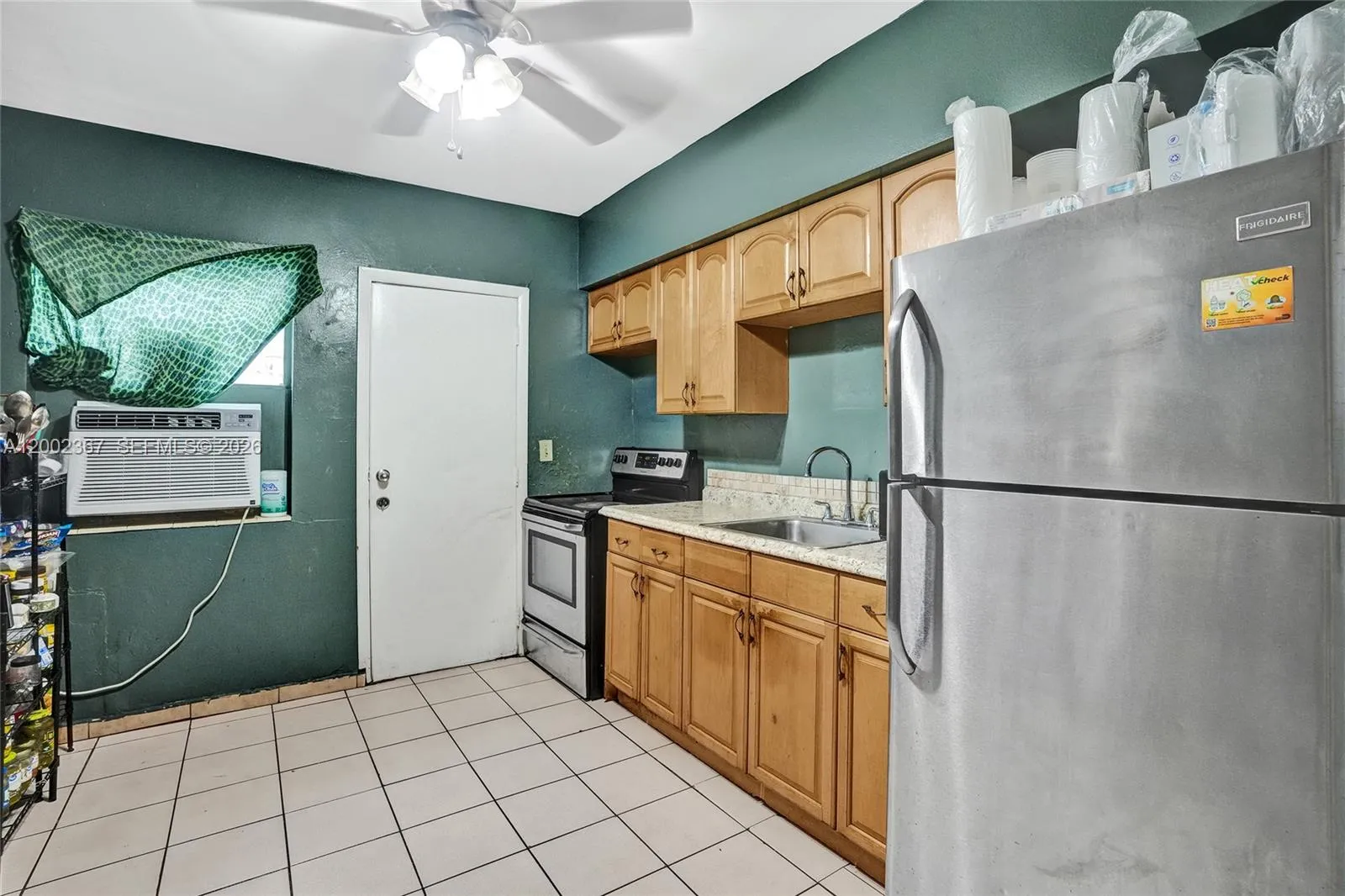 836 NW 101st St, Miami FL 33150