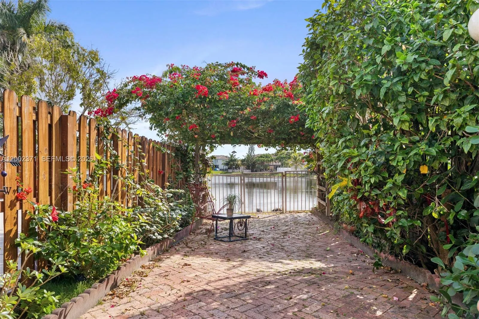 16368 SW 43rd Ter, Miami FL 33185