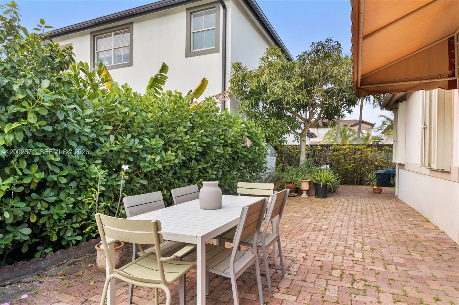 16368 SW 43rd Ter, Miami FL 33185