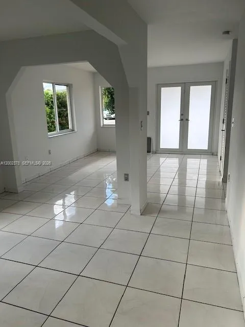 3165 SW 26th St # 2, Miami FL 33133