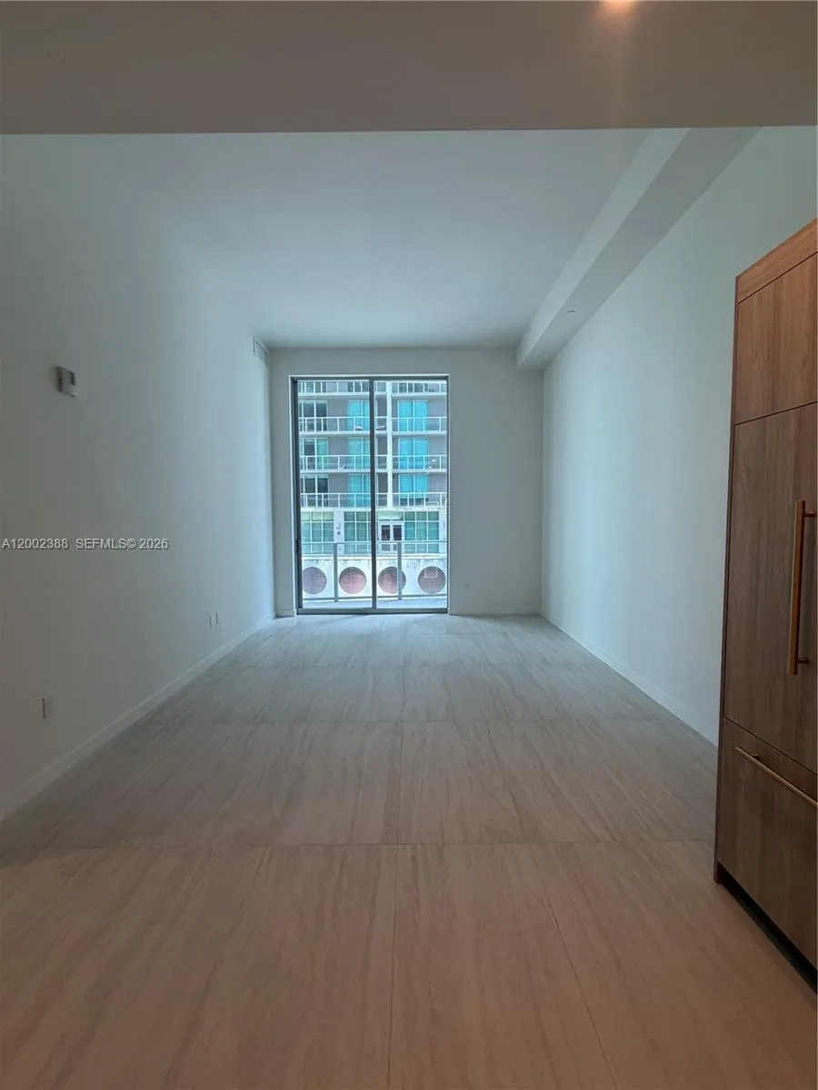 77 SE 5th Street # 1208, Miami FL 33131