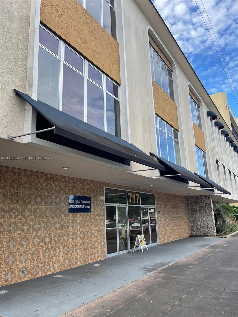 717 Ponce De Leon Blvd # A, Coral Gables FL 33134