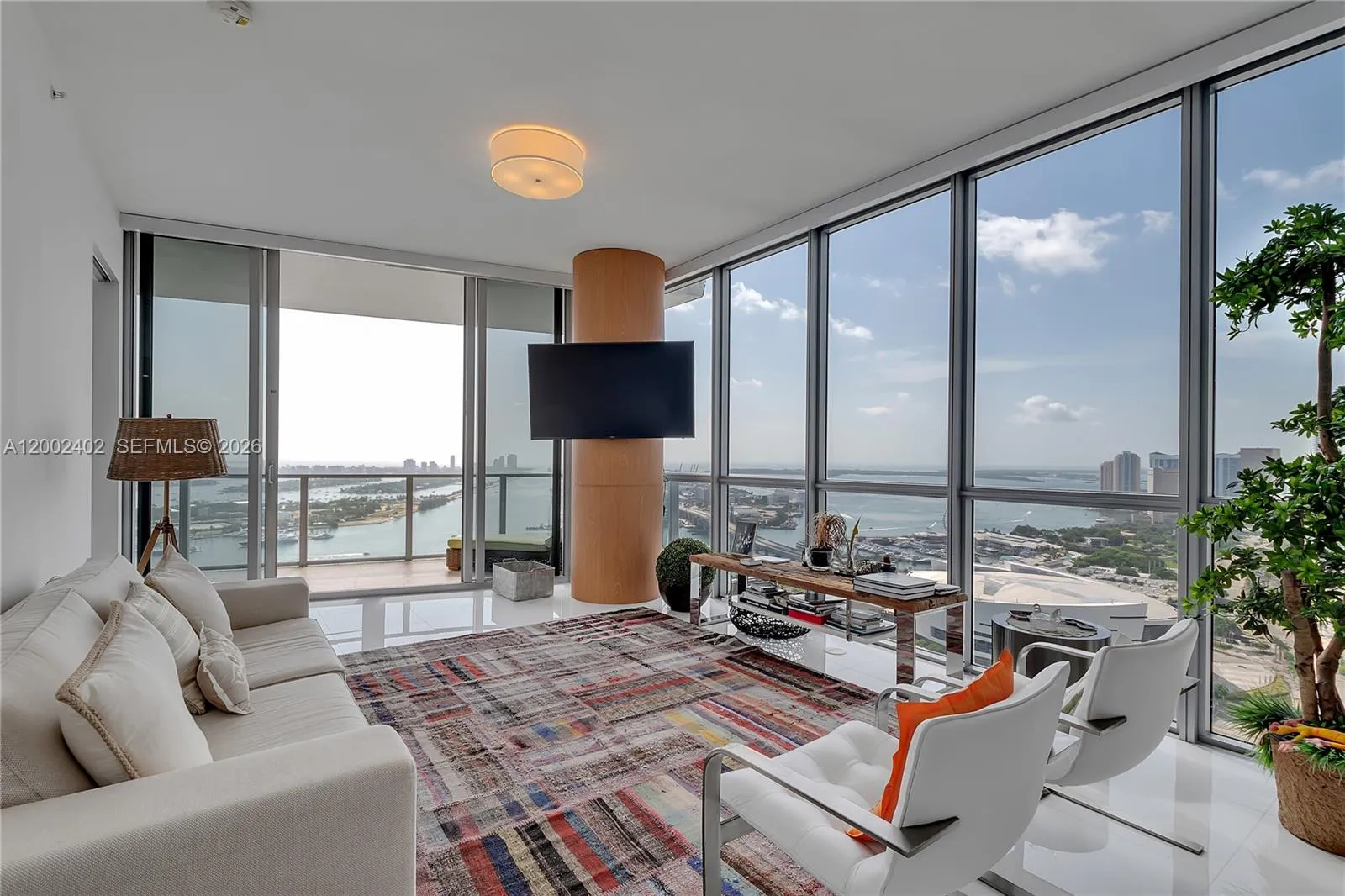 1100 Biscayne Blvd # 3901, Miami FL 33132