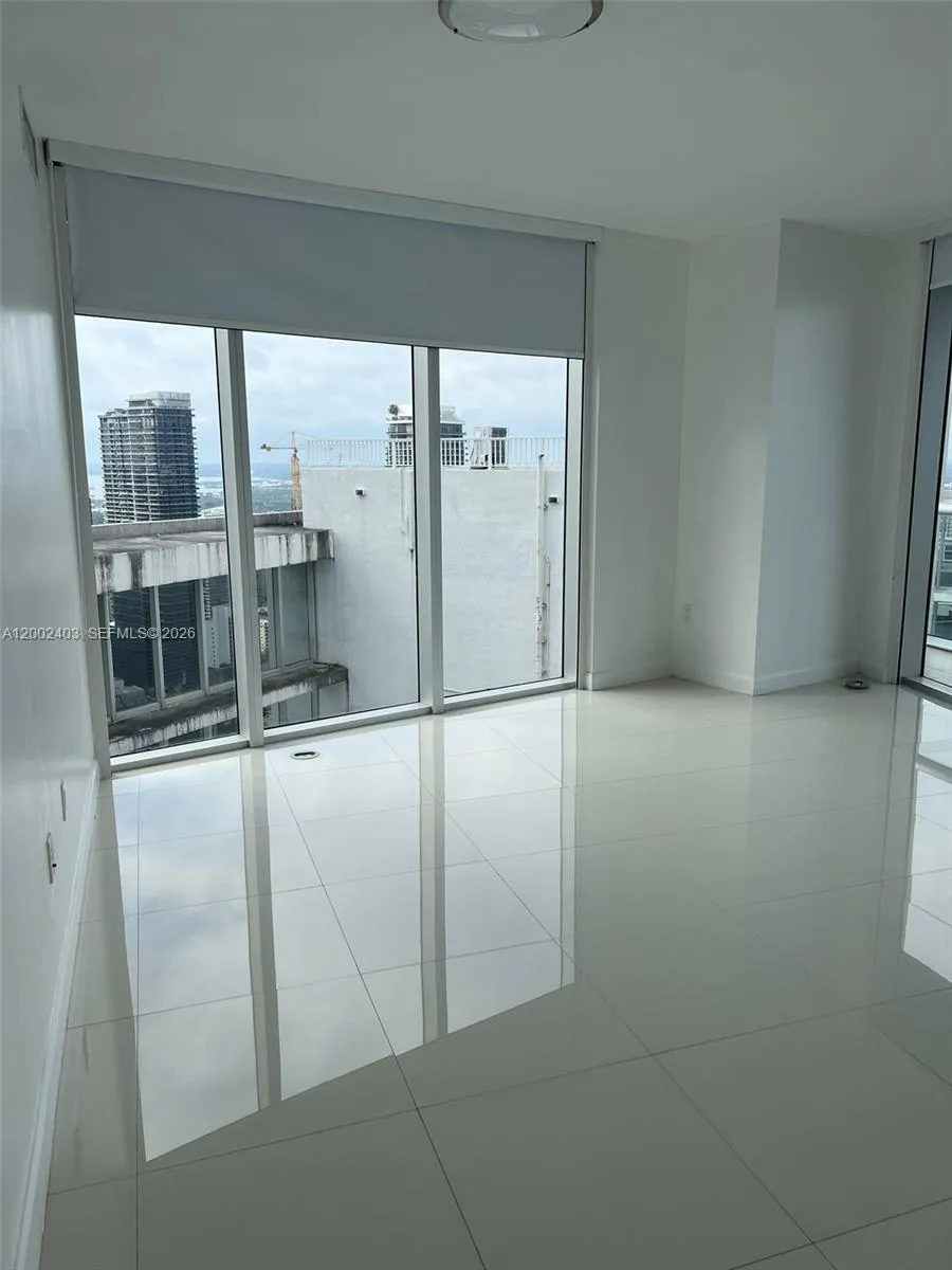 475 Brickell Ave # 5508, Miami FL 33131