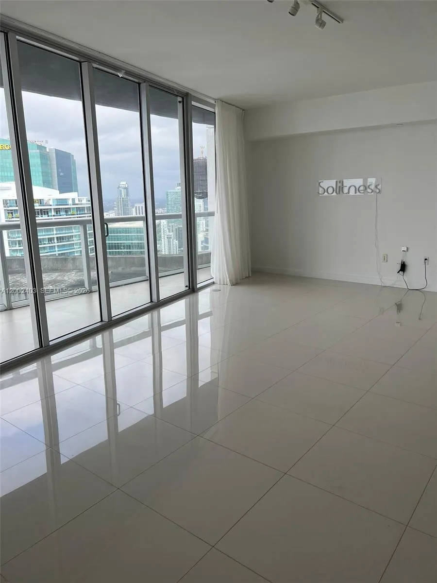 475 Brickell Ave # 5508, Miami FL 33131