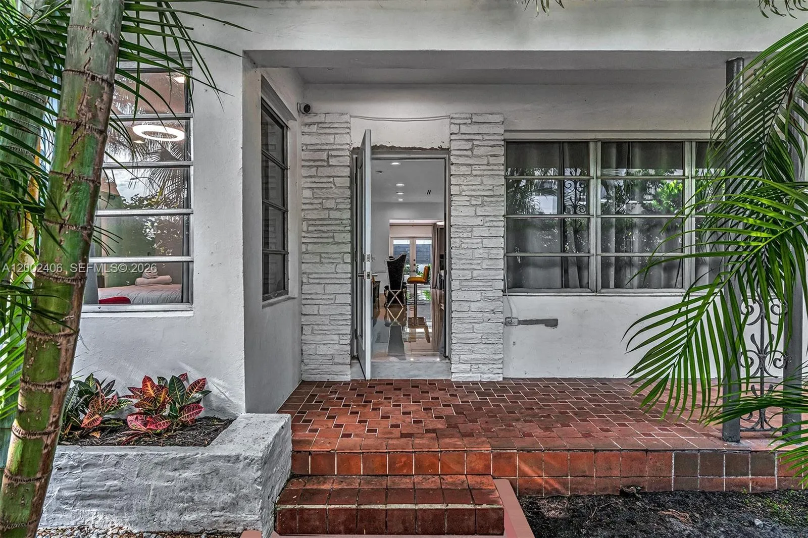 1002 10th St # 1002, Miami Beach FL 33139