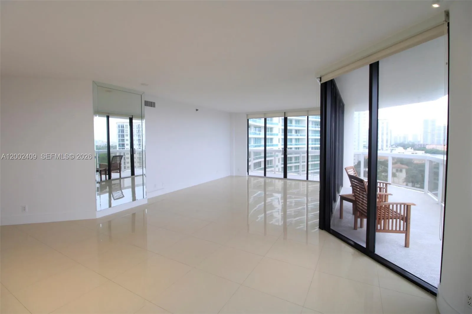 20185 E Country Club Dr # 1105, Aventura FL 33180