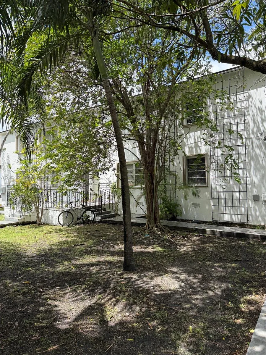 1421 SW 37th Ave # 3, Miami FL 33145